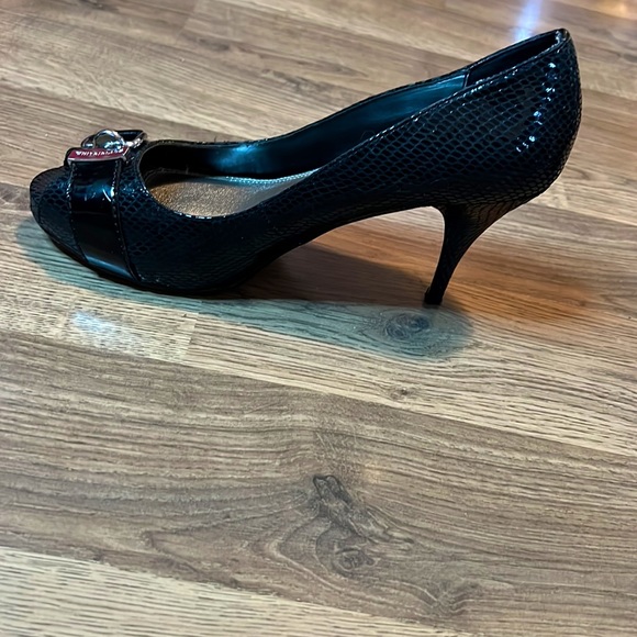 White House Black Market Carrieann Size 8 - Picture 4 of 12